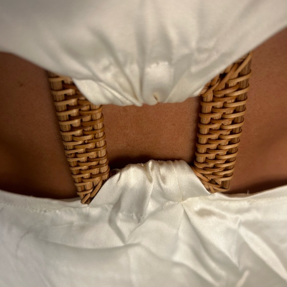 NWT We wore what white dress Cut Out Midi in Whisper White size medium! - Picture 6 of 16